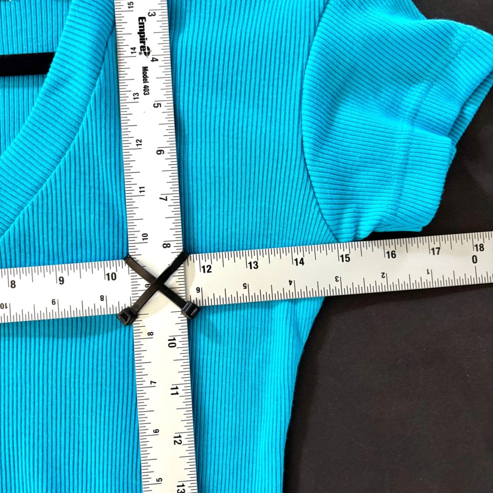 Styles To Go Turquoise Ribbed V-Neck Top - Picture 4 of 5
